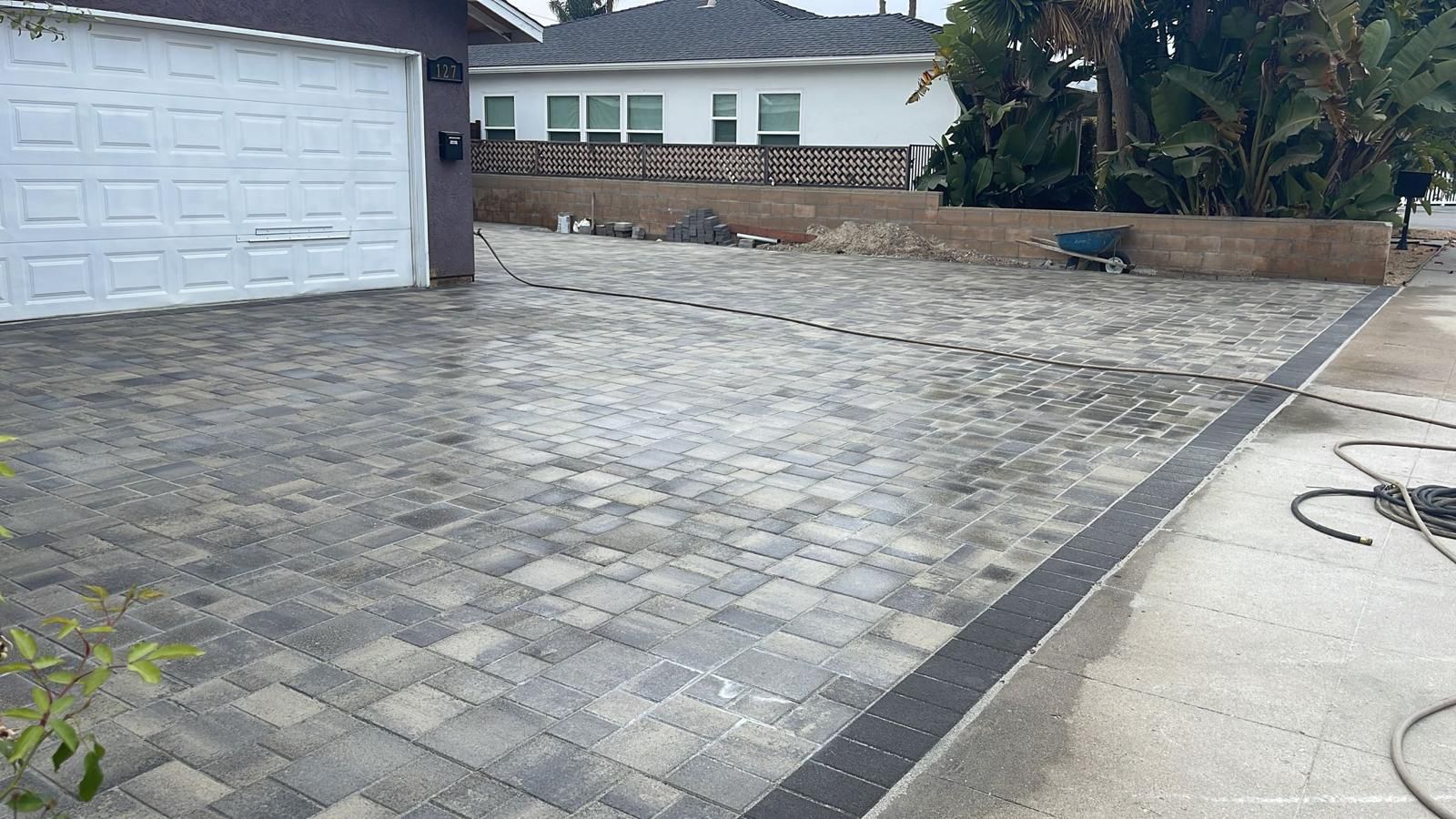 Wide Paver Driveway With Charcoal Border
